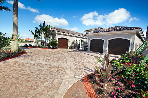 Best Driveway Paving Contractor  in Simpsonville, KY